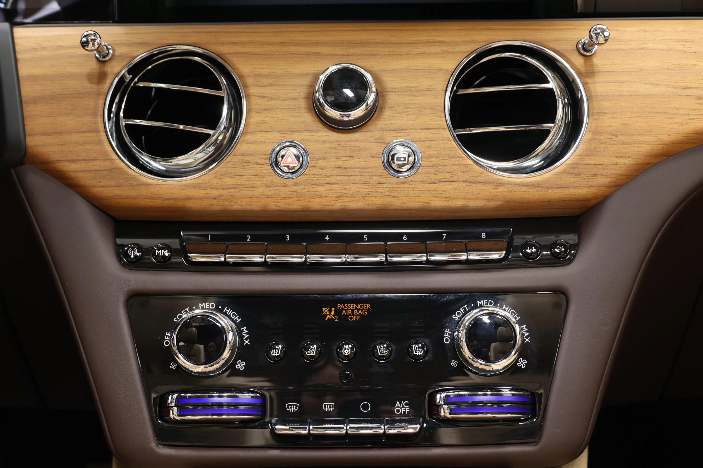 Used 2022 Rolls-Royce Ghost w/ Ghost Package image 43