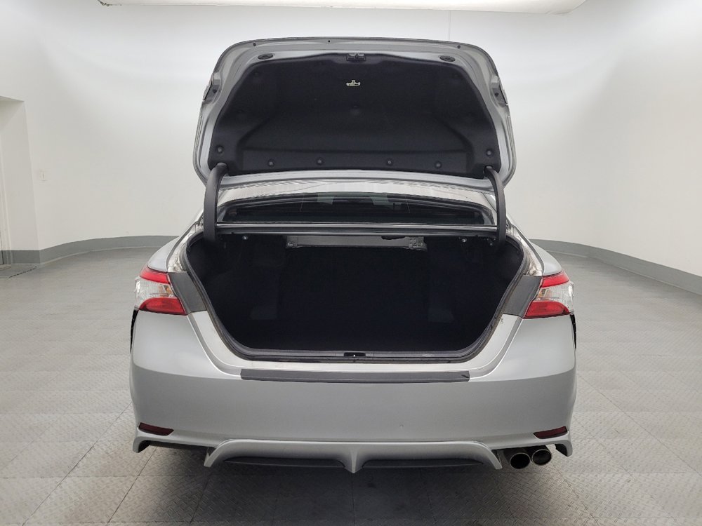 Used 2020 Toyota Camry SE image 29
