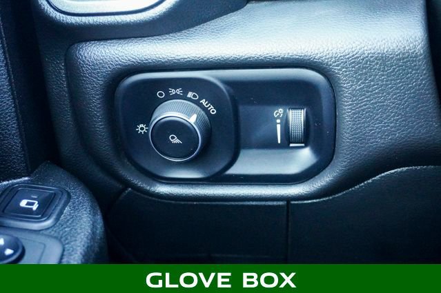 Used 2024 RAM 3500 Tradesman w/ Chrome Appearance Group image 20