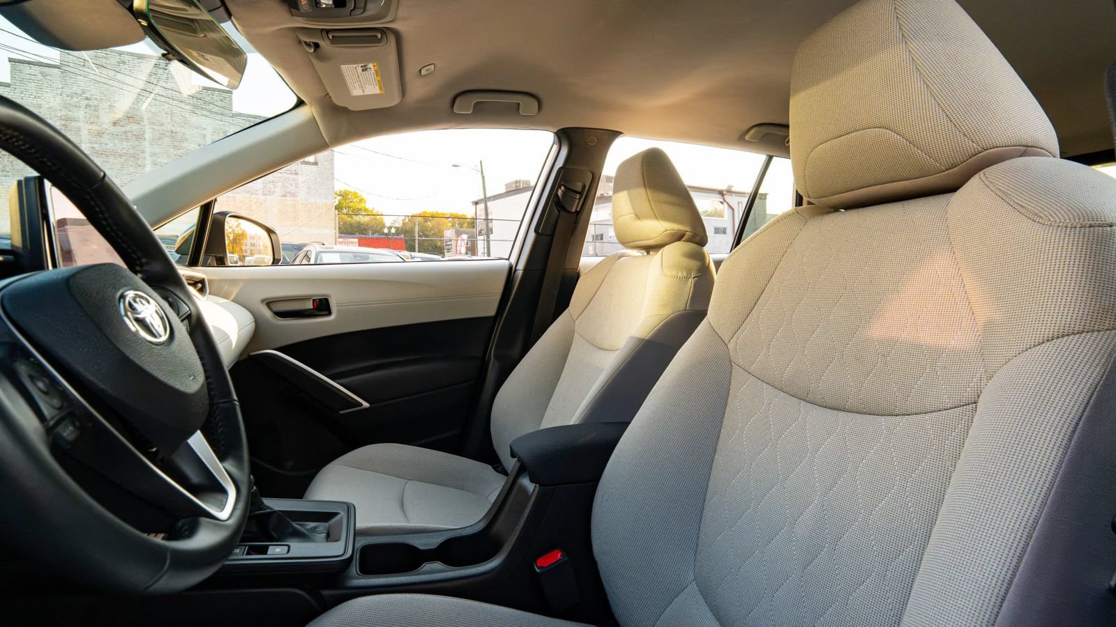 Used 2026 Toyota Corolla Cross LE AWD/4WD image 33