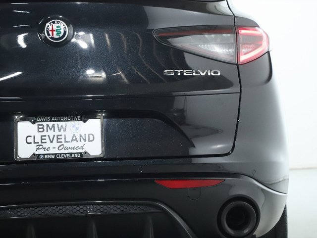 Used 2024 Alfa Romeo Stelvio Veloce image 46