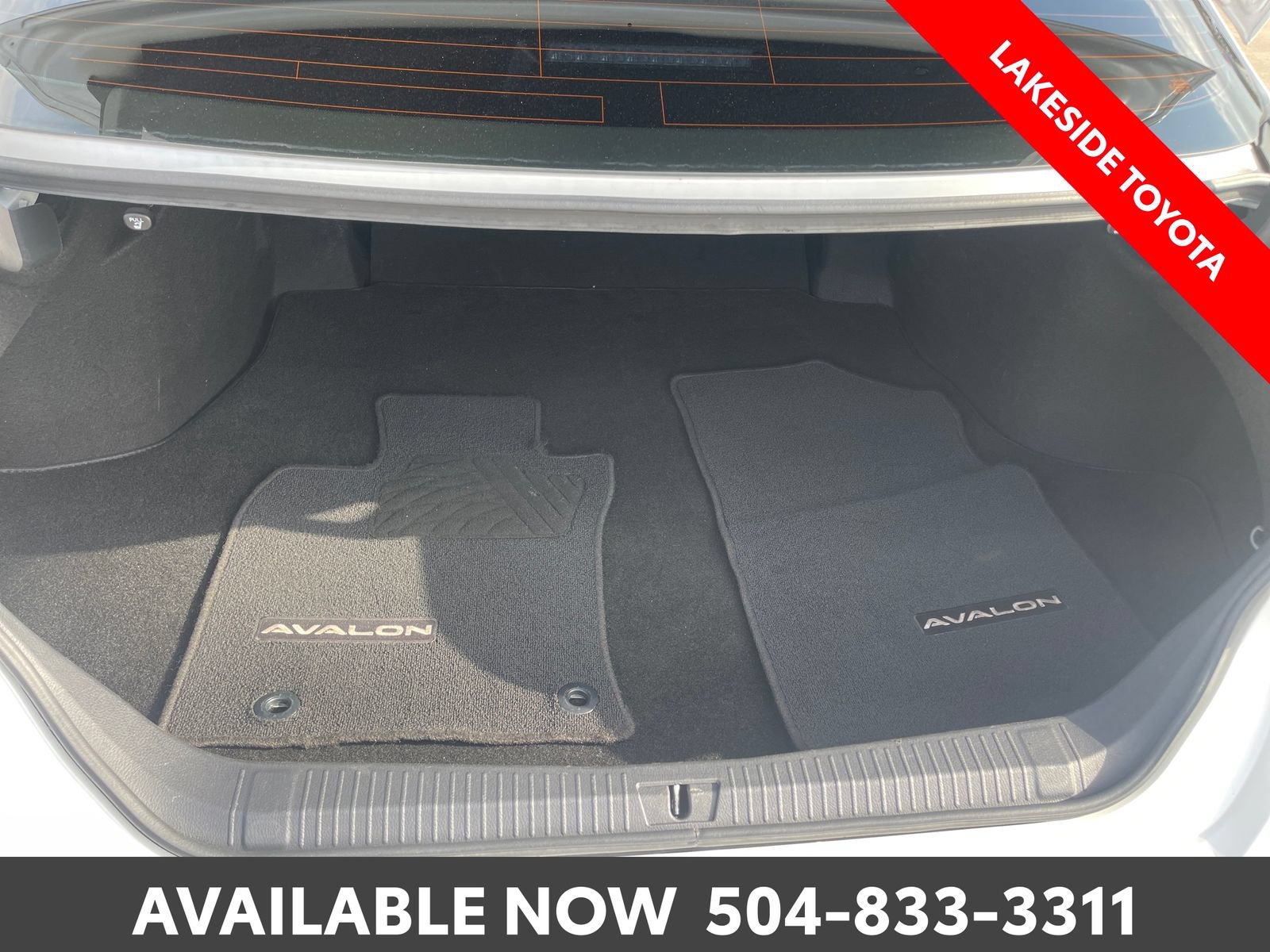 Used 2020 Toyota Avalon Limited FWD image 20