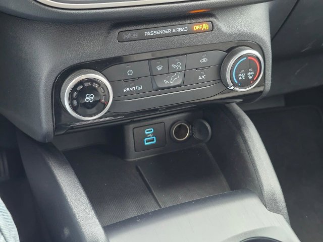 Used 2022 Ford Escape SE FWD image 25