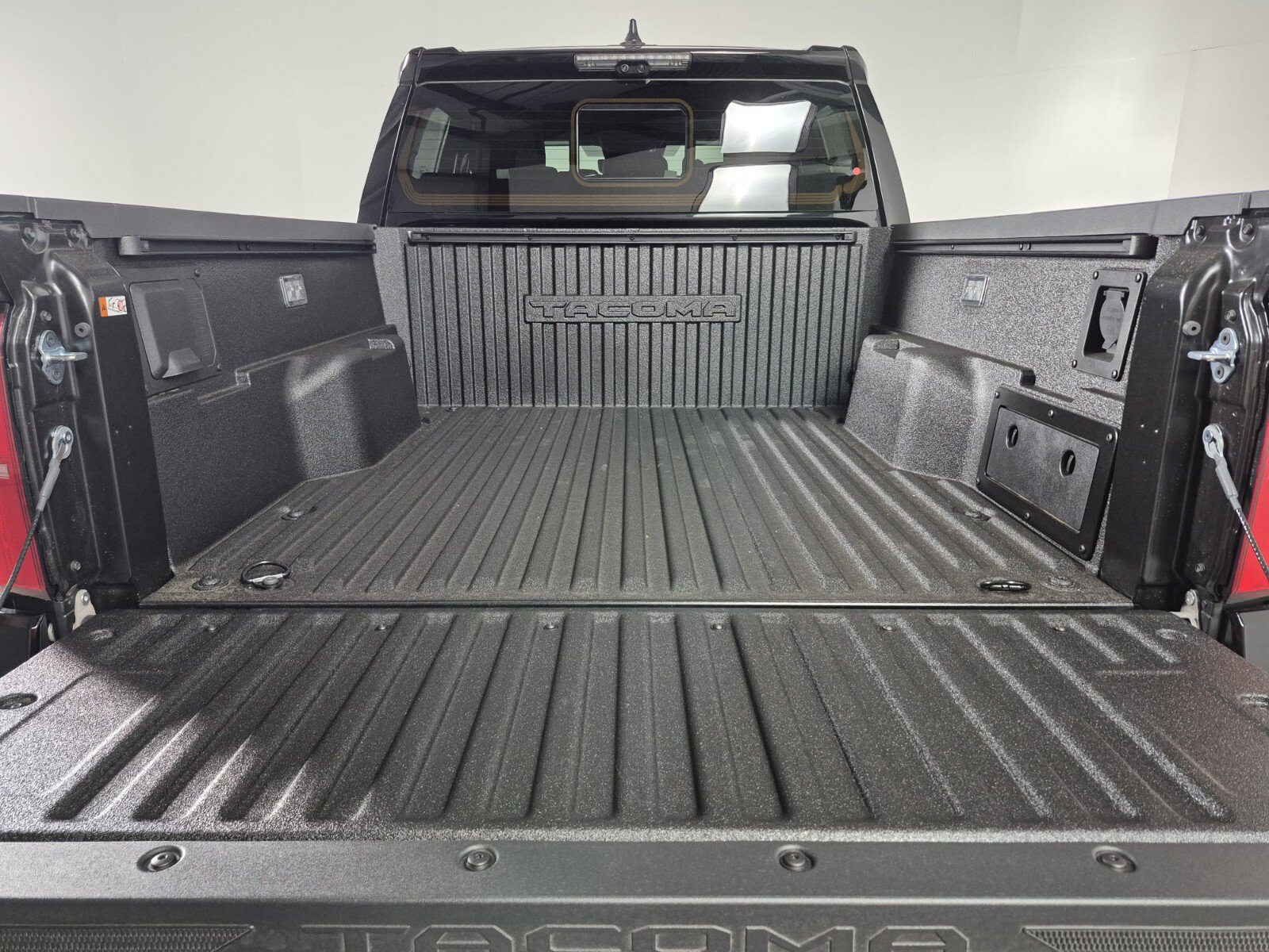 New 2026 Toyota Tacoma SR5 AWD/4WD image 13