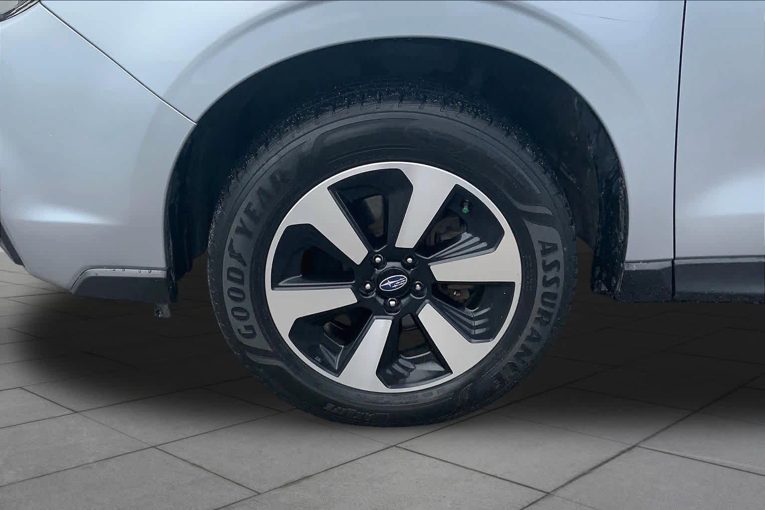 Used 2018 Subaru Forester 2.5i w/ Alloy Wheel Package AWD/4WD image 9