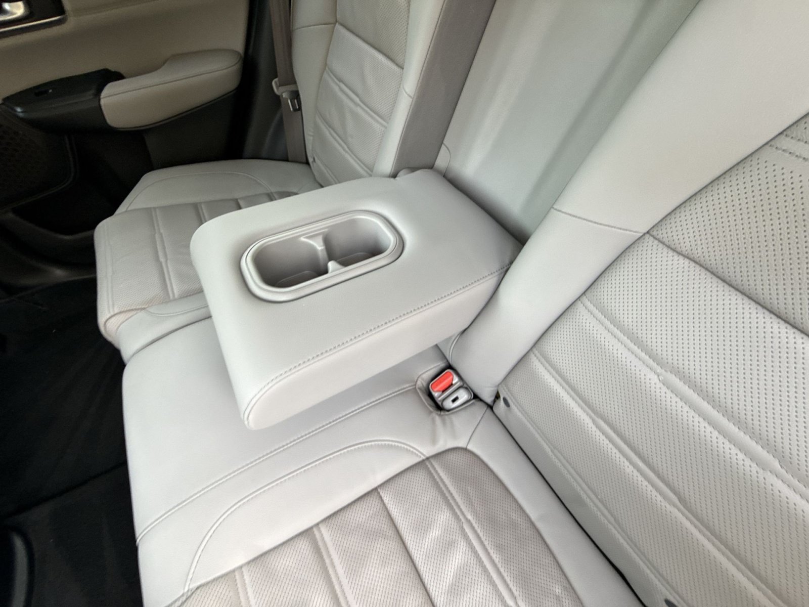 Used 2022 Honda CR-V EX-L image 32