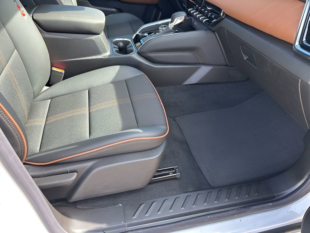 New 2026 GMC Canyon AT4 image 16