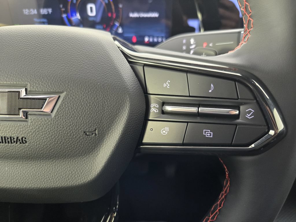 New 2026 Chevrolet Equinox RS w/ Convenience Package III FWD image 32