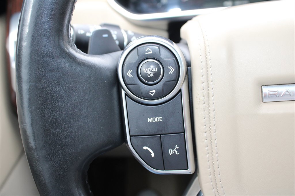 Used 2017 Land Rover Range Rover HSE image 22