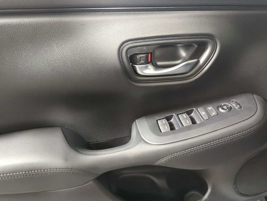 Certified 2026 Honda HR-V LX image 10