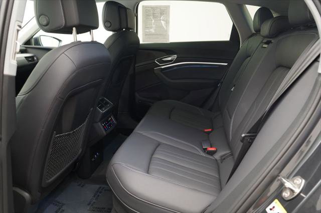 Certified 2023 Audi e-tron Premium Plus w/ Premium Plus Package AWD/4WD image 7