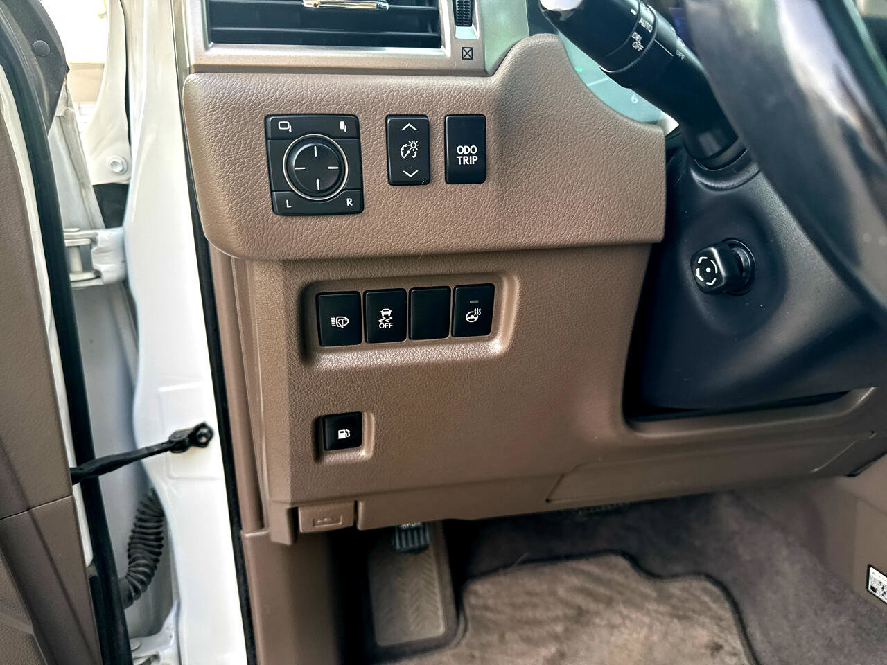 Used 2018 Lexus GX 460 Luxury w/ Preferred Accessory Package image 29