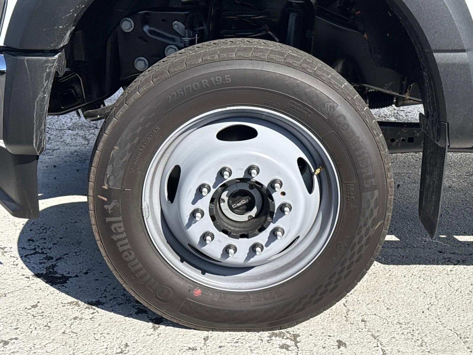 New 2026 Ford F450 XL AWD/4WD image 9