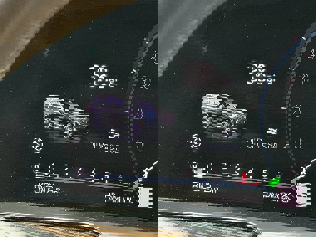 Used 2021 Cadillac Escalade ESV Premium Luxury image 22