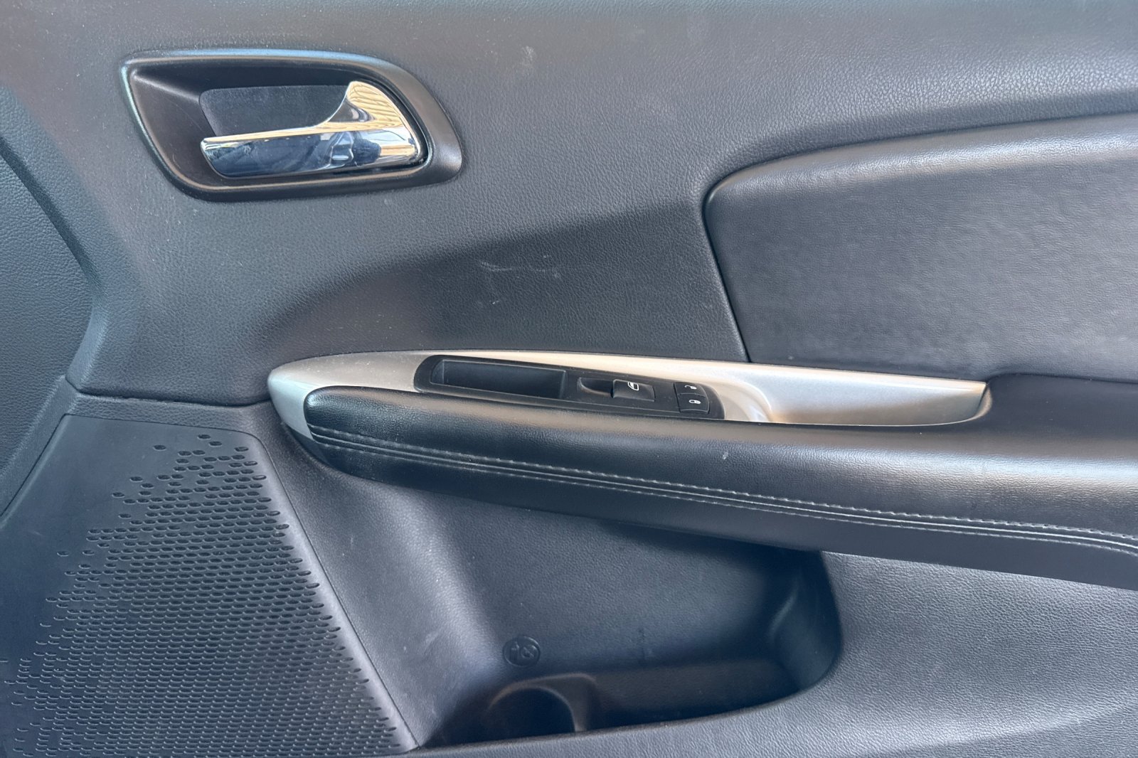 Used 2018 Dodge Journey SE w/ Connectivity Group FWD image 26