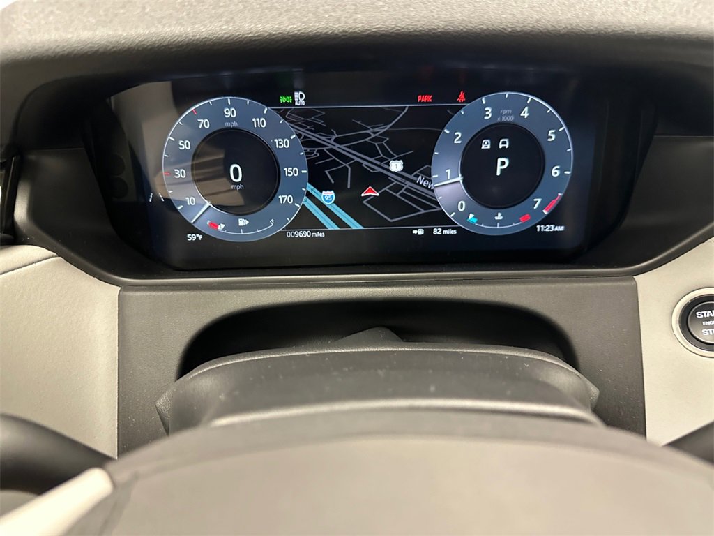 Used 2025 Land Rover Range Rover Velar Dynamic SE image 20