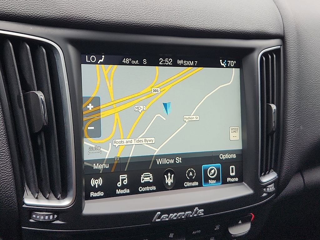 Used 2019 Maserati Levante image 18