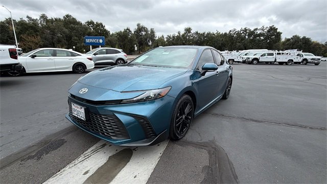 Used 2025 Toyota Camry SE