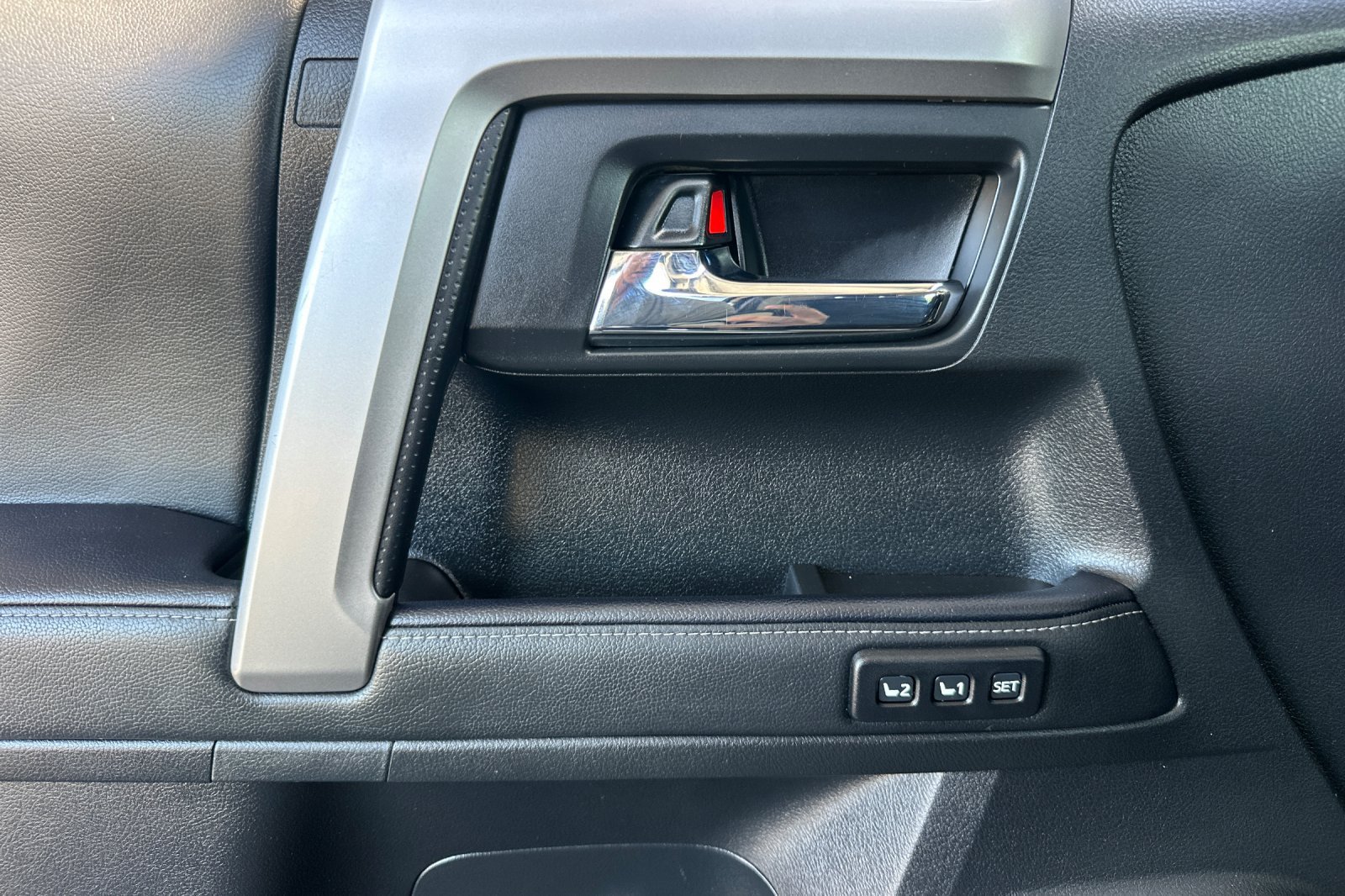 Certified 2024 Toyota 4Runner Limited AWD/4WD image 13