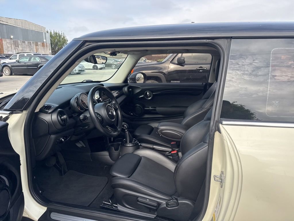 Used 2016 MINI Cooper S image 11