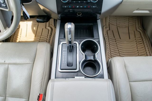 Used 2011 Ford Expedition EL Limited image 33