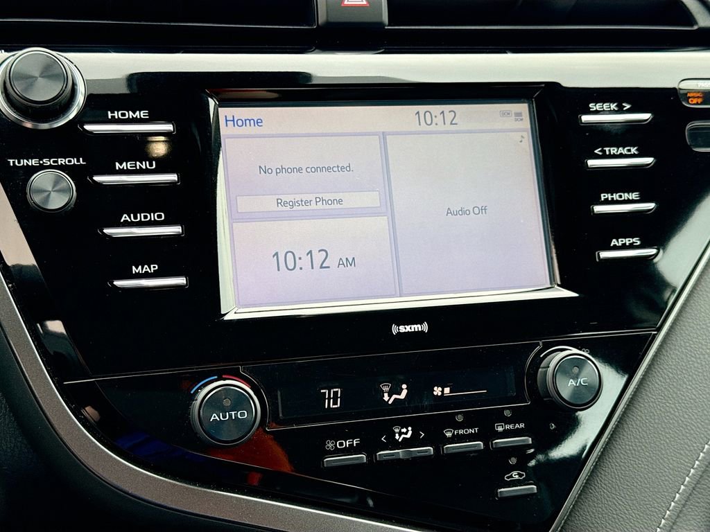 Used 2020 Toyota Camry SE image 14