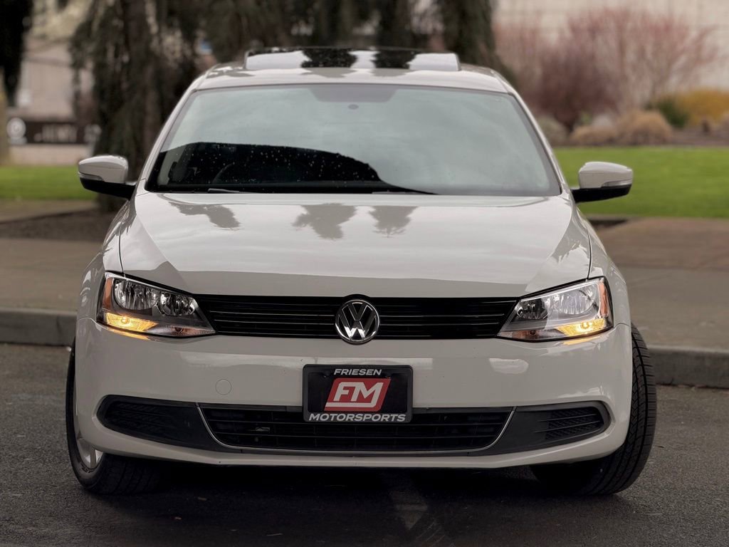 Used 2013 Volkswagen Jetta TDI FWD image 3