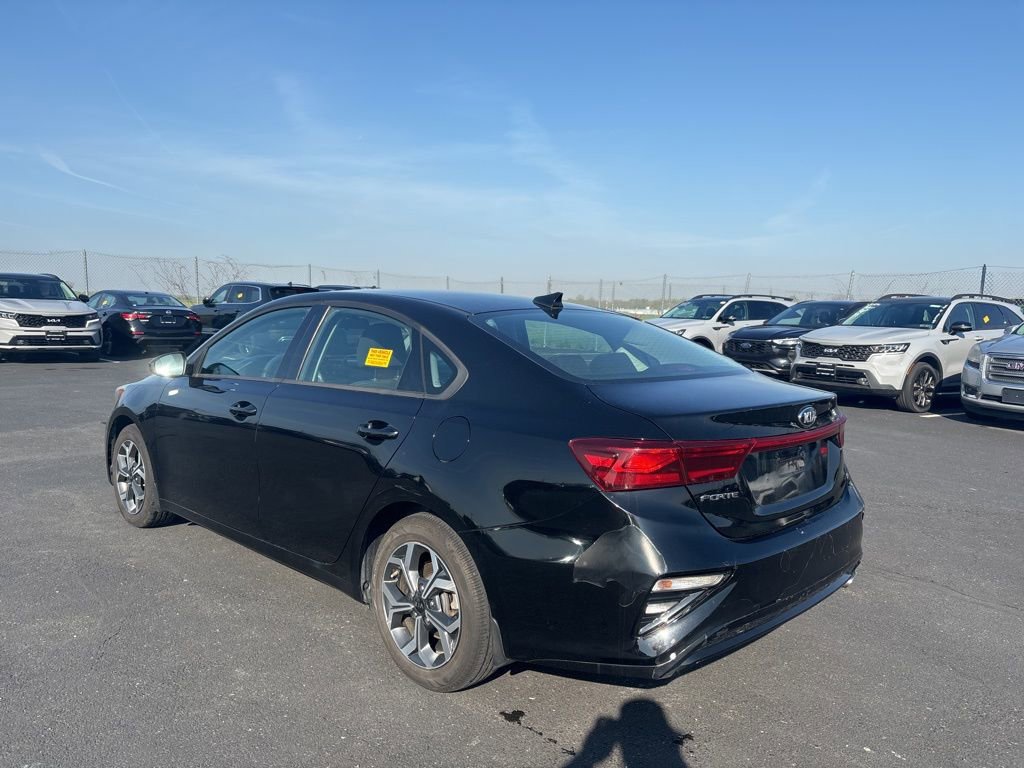 Used 2019 Kia Forte LXS FWD image 5