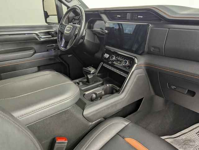 Used 2024 GMC Sierra 1500 AT4 w/ Technology Package AWD/4WD image 23