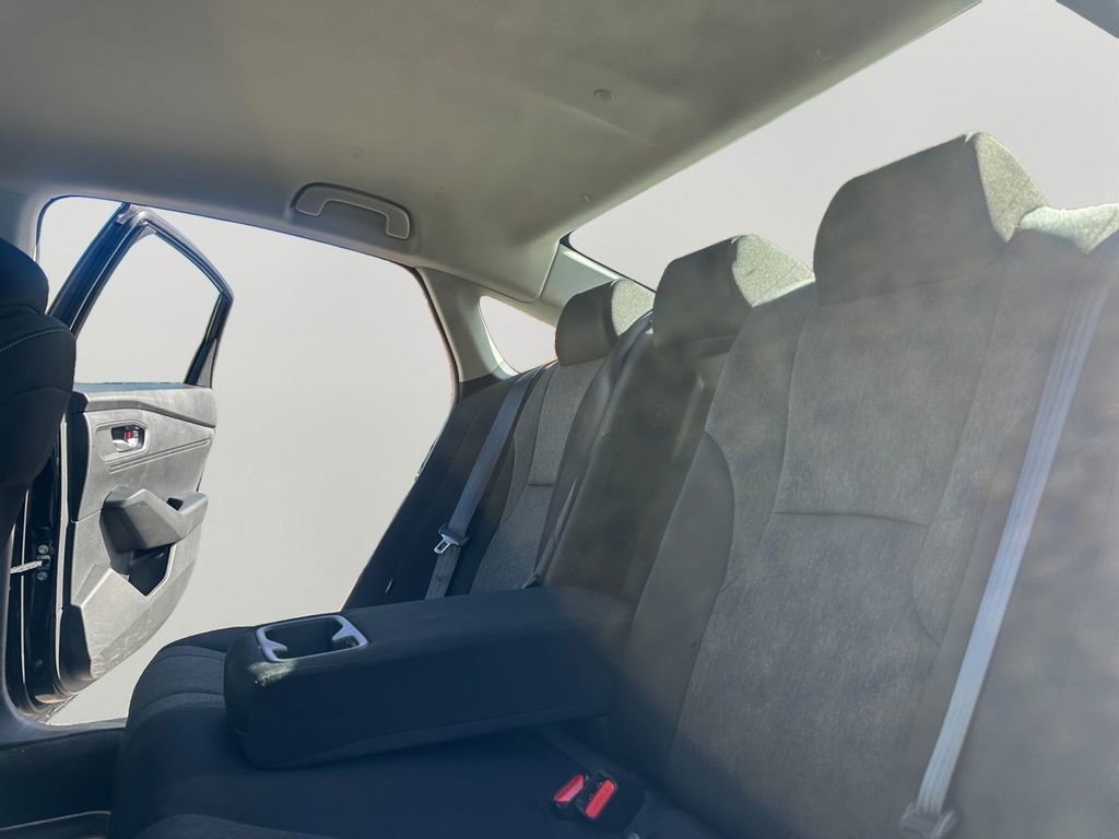 Used 2025 Honda Accord LX image 25