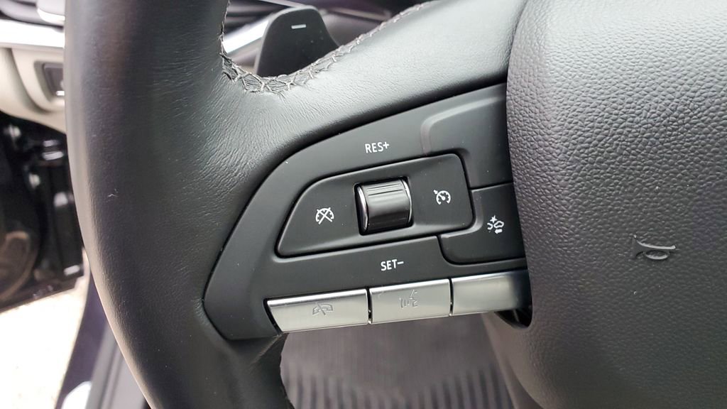 Certified 2023 Cadillac XT4 Luxury image 26