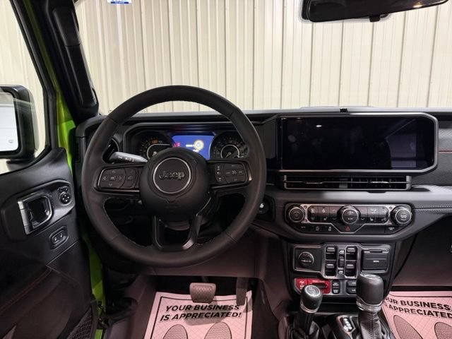 Used 2025 Jeep Wrangler Unlimited Rubicon w/ Convenience Group AWD/4WD image 29