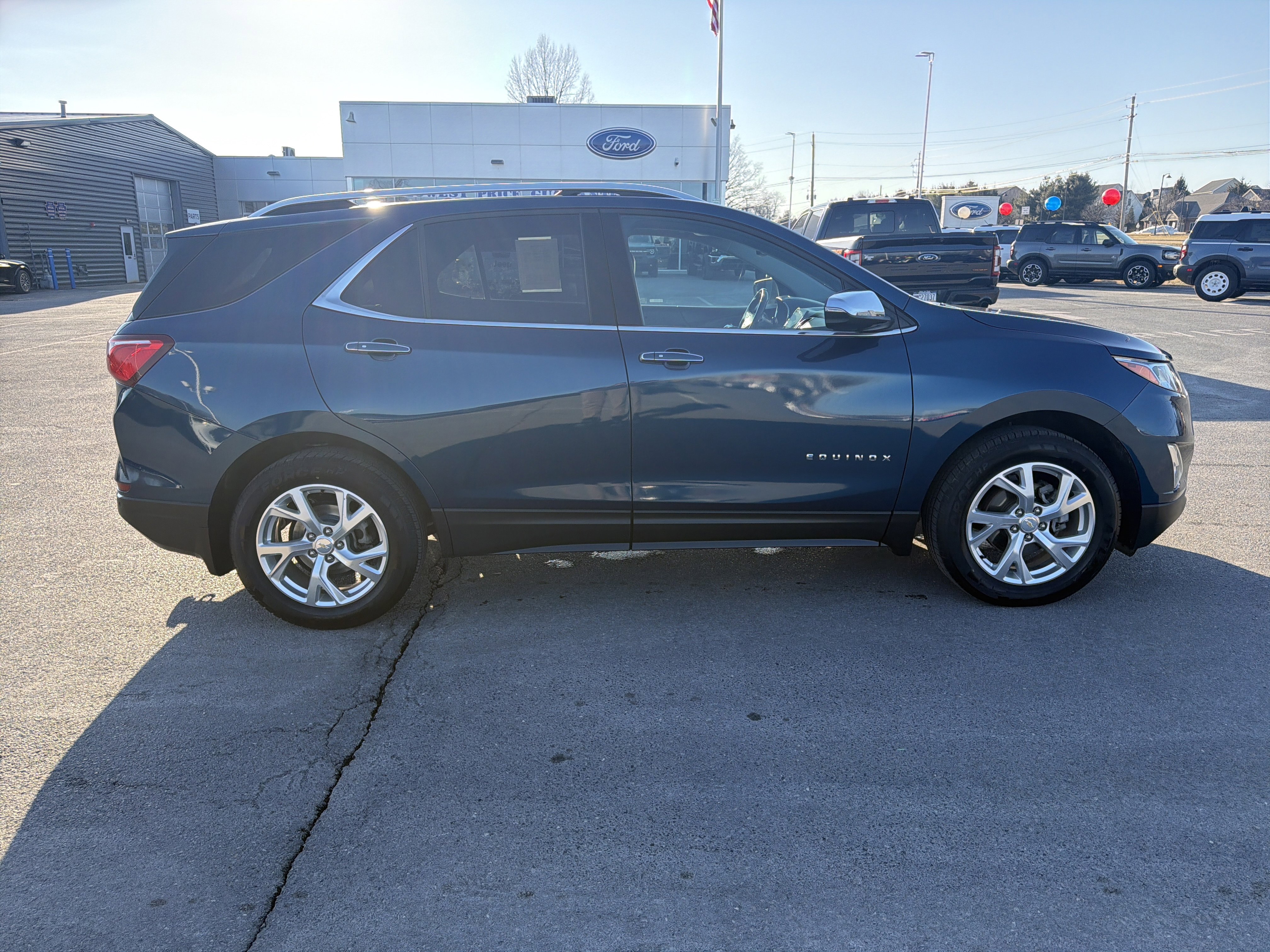 Used 2019 Chevrolet Equinox Premier image 2