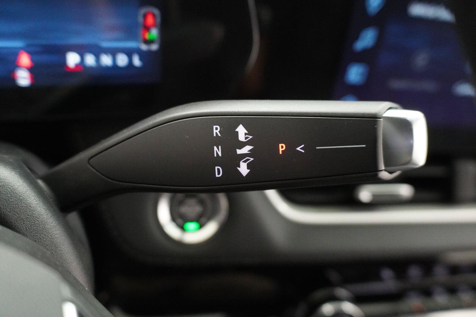 New 2027 Chevrolet Equinox LT w/ Safety and Technology Package FWD image 12