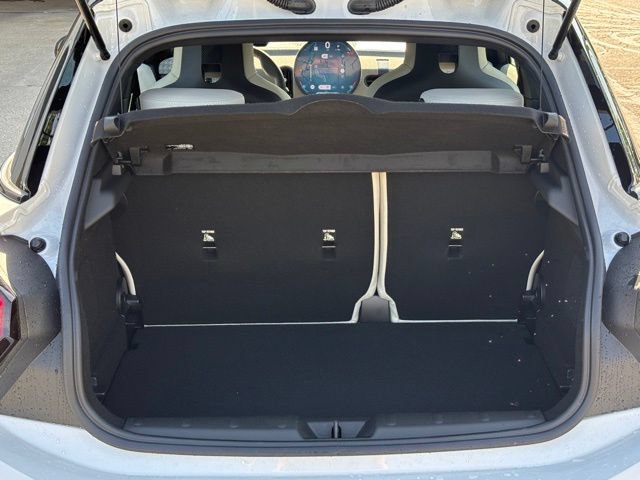 New 2026 MINI Cooper 4-Door Hardtop FWD image 32