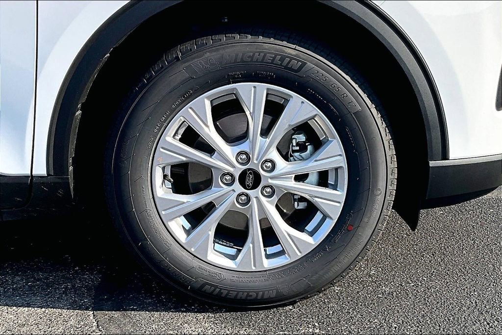 New 2025 Ford Escape Active image 12