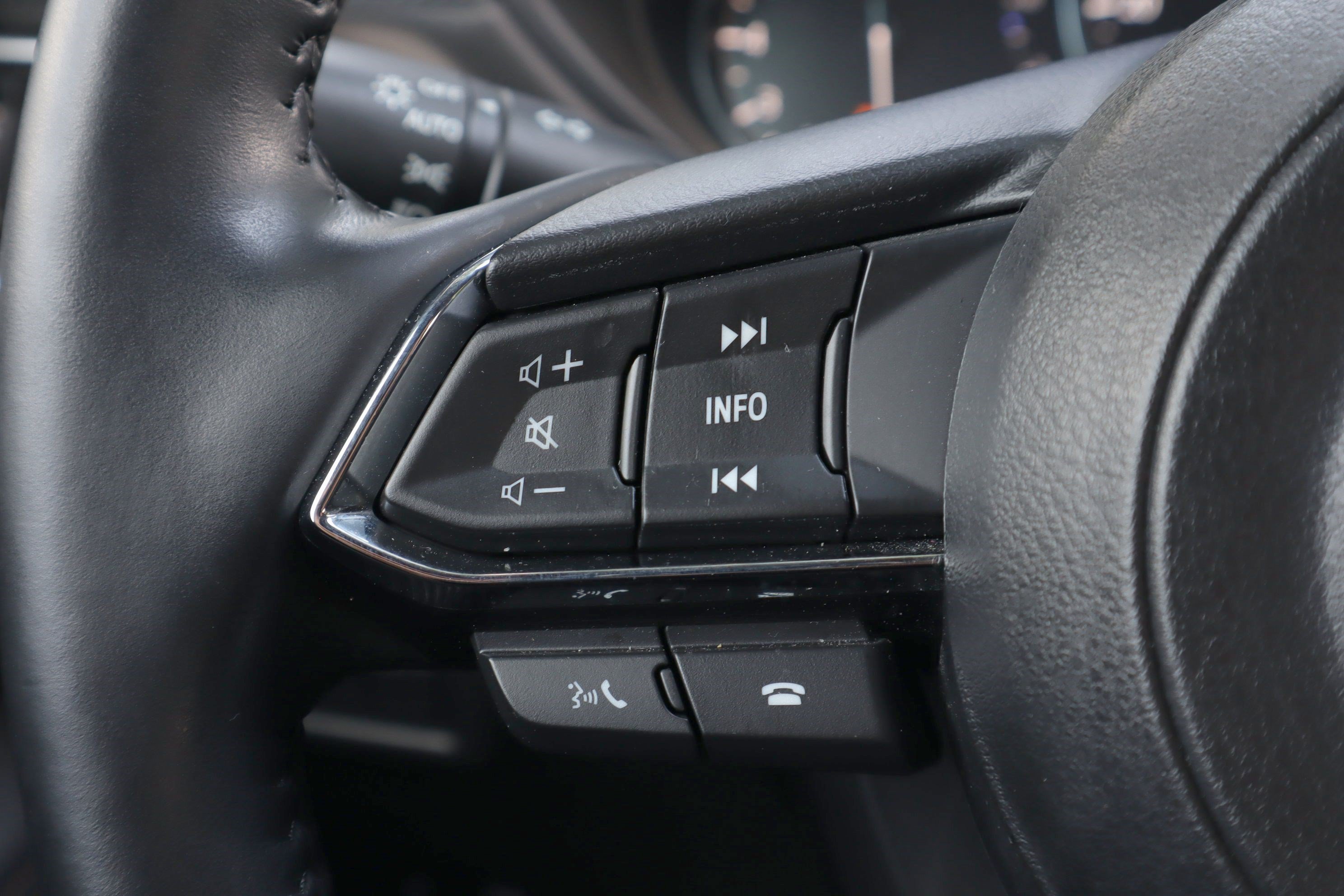 Certified 2023 MAZDA CX-5 AWD 2.5 S w/ Premium Package image 17
