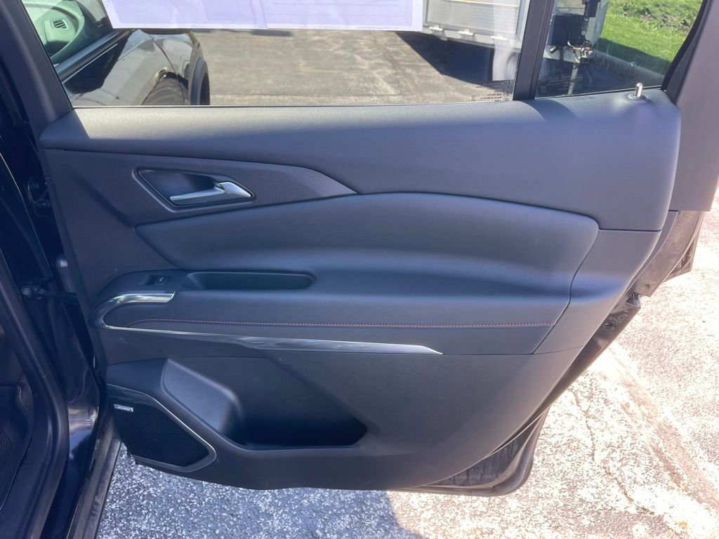 Used 2025 Chevrolet Traverse Z71 w/ Enhanced Driving Package image 25