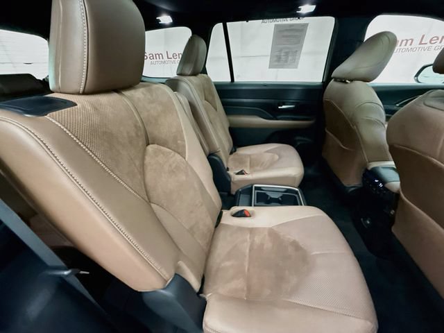 Used 2024 Toyota Grand Highlander AWD Hybrid image 29