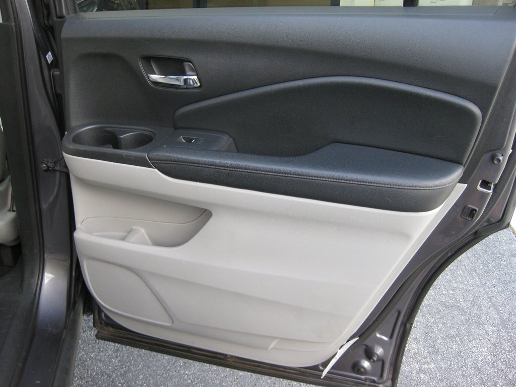 Used 2018 Honda Pilot EX-L image 36