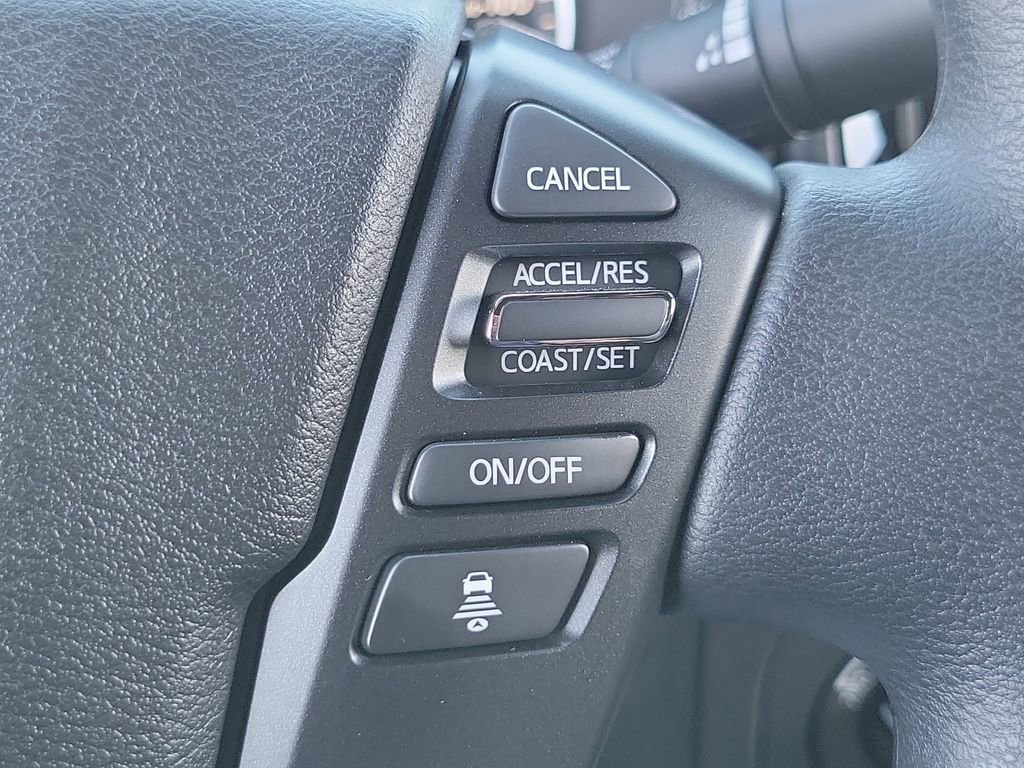 New 2026 Nissan Frontier SV w/ Tow Package image 6