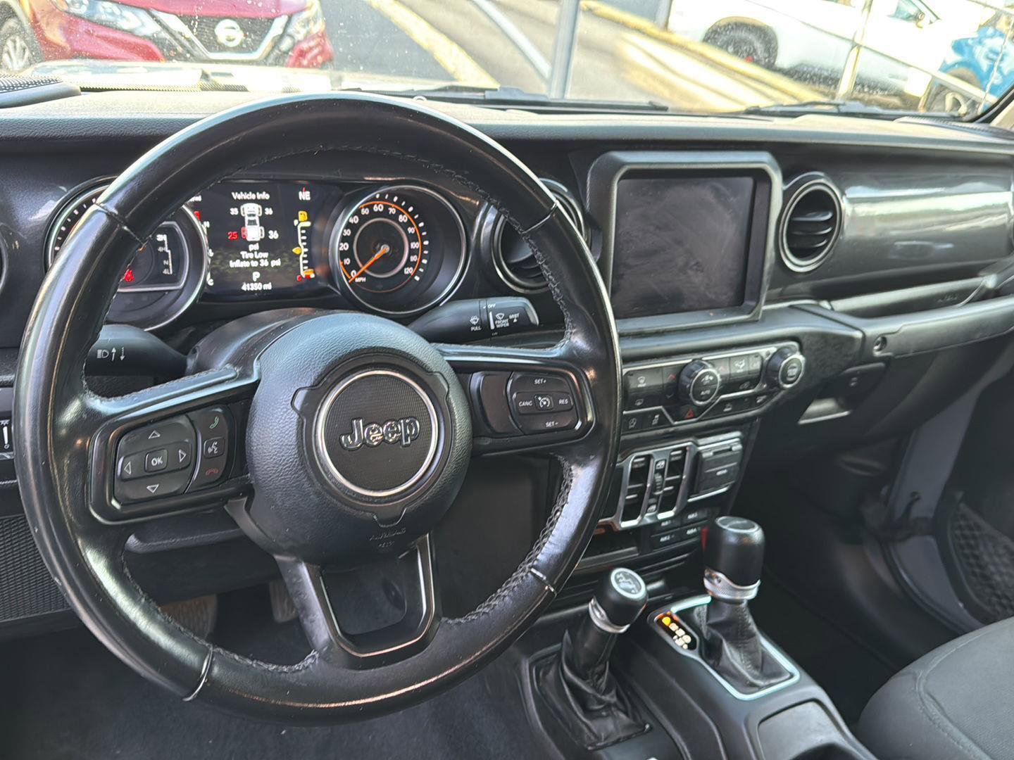 Used 2022 Jeep Gladiator Sport image 17