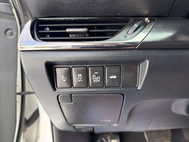 Used 2017 Toyota Avalon Touring w/ Carpet Mat Package image 25