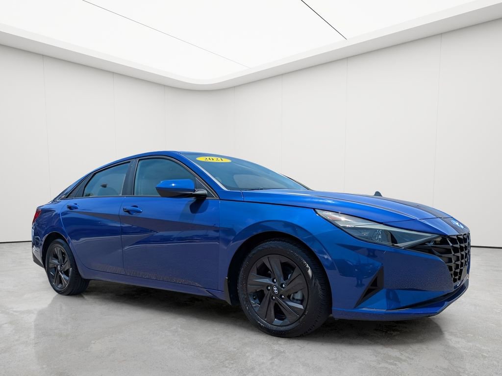 Used 2021 Hyundai Elantra SEL w/ Convenience Package