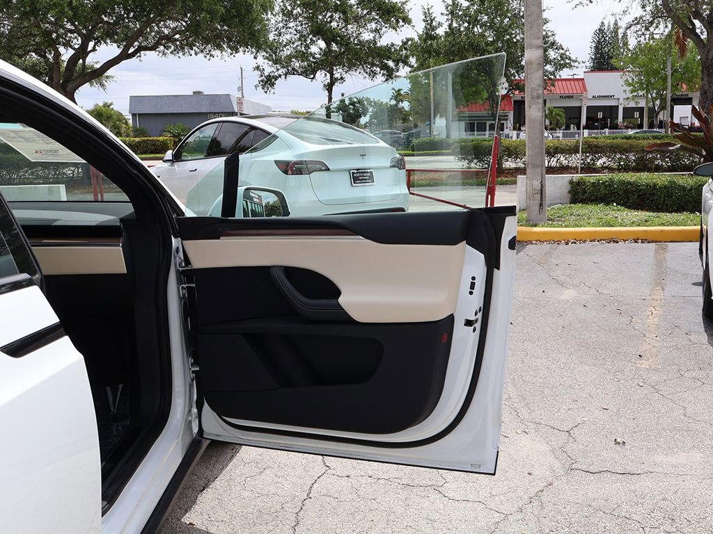Used 2023 Tesla Model X AWD/4WD image 22