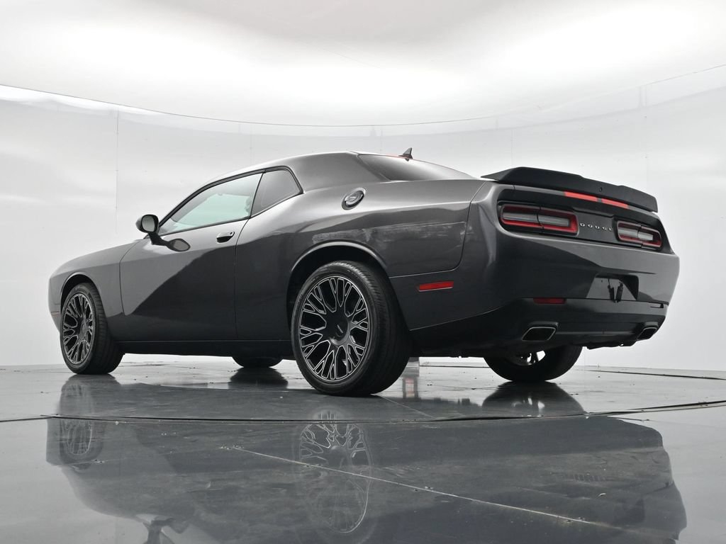 Used 2019 Dodge Challenger SXT w/ Blacktop Package RWD image 31