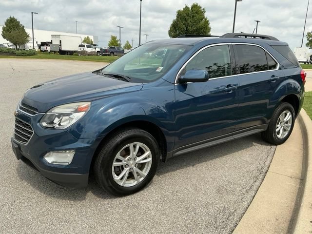 Used 2017 Chevrolet Equinox LT w/ Convenience Package AWD/4WD image 3
