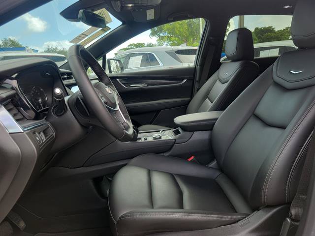 Certified 2022 Cadillac XT5 Luxury FWD image 12