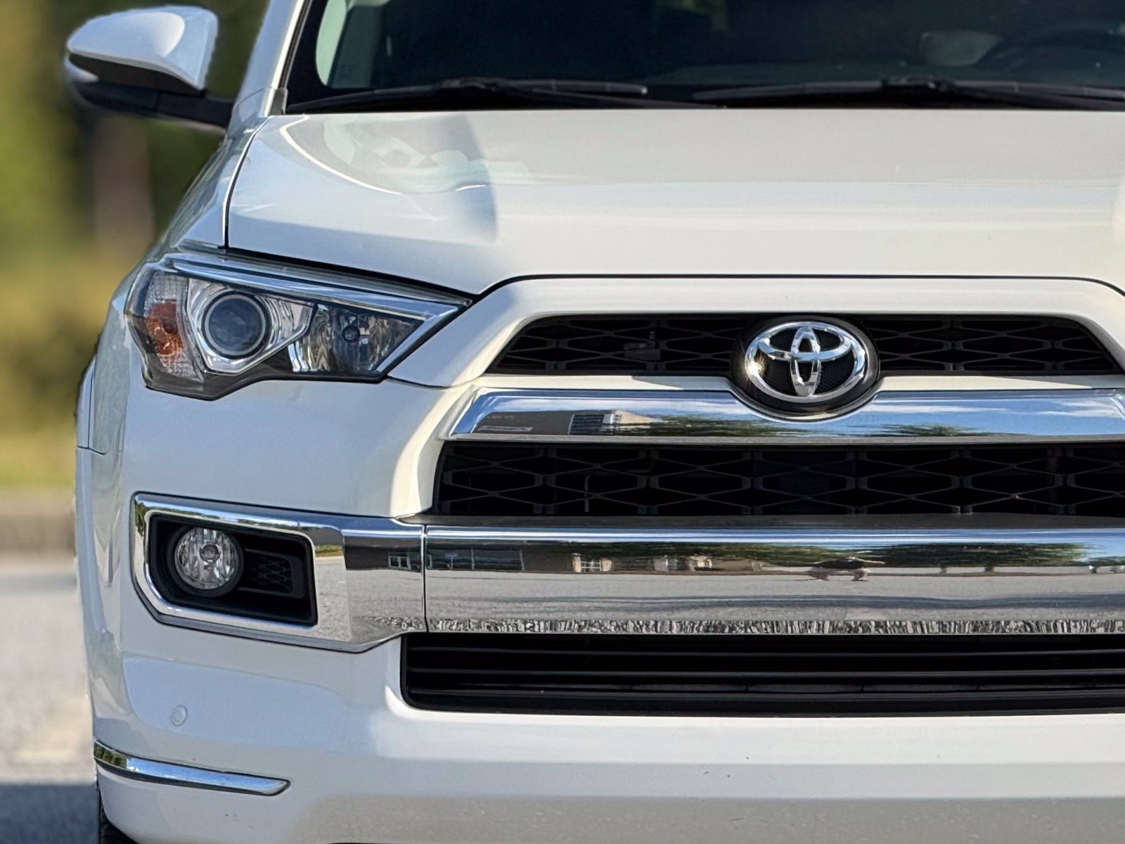 Used 2019 Toyota 4Runner Limited AWD/4WD image 13