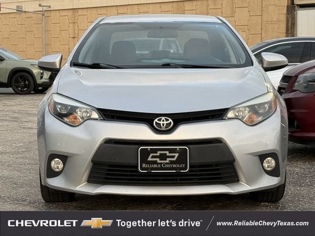 Used 2014 Toyota Corolla LE FWD image 3